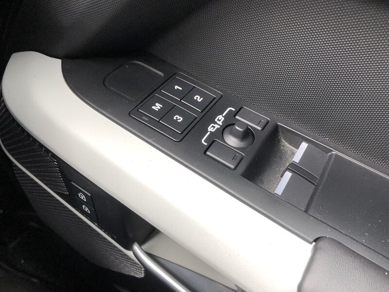 Used Land Rover Defender 2023 for sale - 78040262: Photo 62