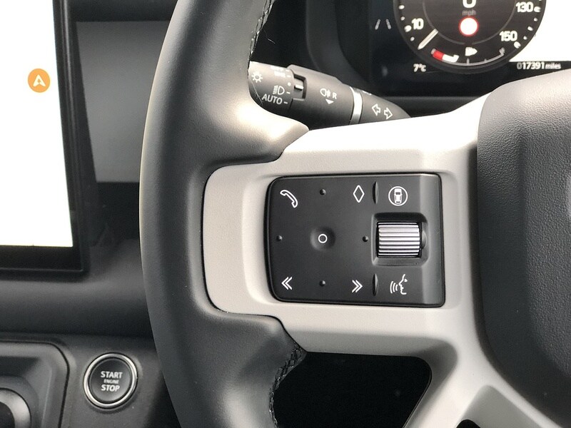 Used Land Rover Defender 90 for sale - 77365246: Photo 38