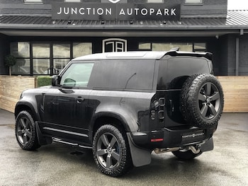 Used Land Rover Defender 90 2025 for sale - 77365246: Photo