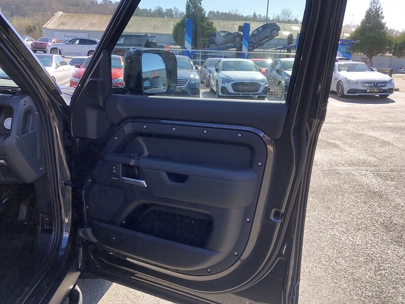 Used Land Rover Defender 110 for sale - 77932591: Photo 64