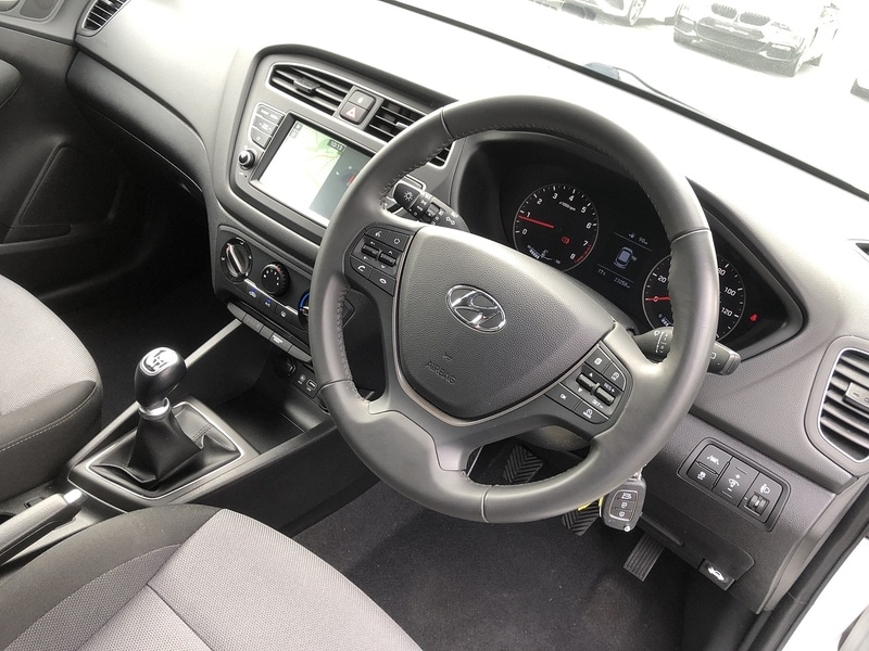 Used Hyundai i20 2020 for sale - 77365316: Photo 20