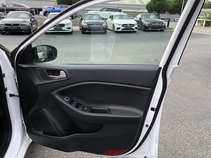 Used Hyundai i20 2020 for sale - 77365316: Photo 51