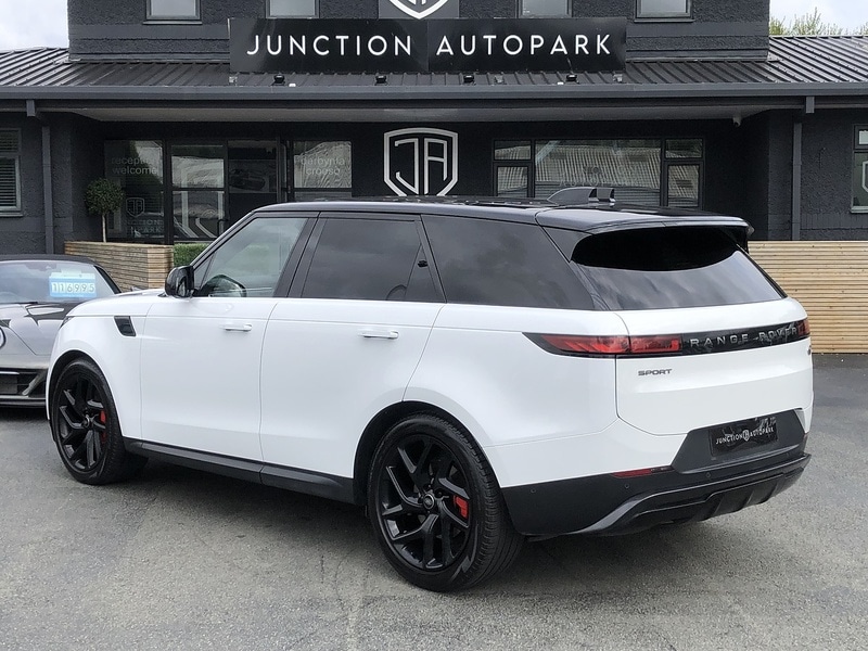 Used Land Rover Range Rover Sport 2023 for sale - 77365312: Photo 3