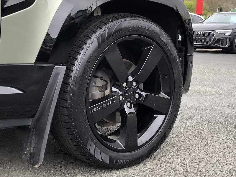 Used Land Rover Defender 2023 for sale - 78182225: Photo 11