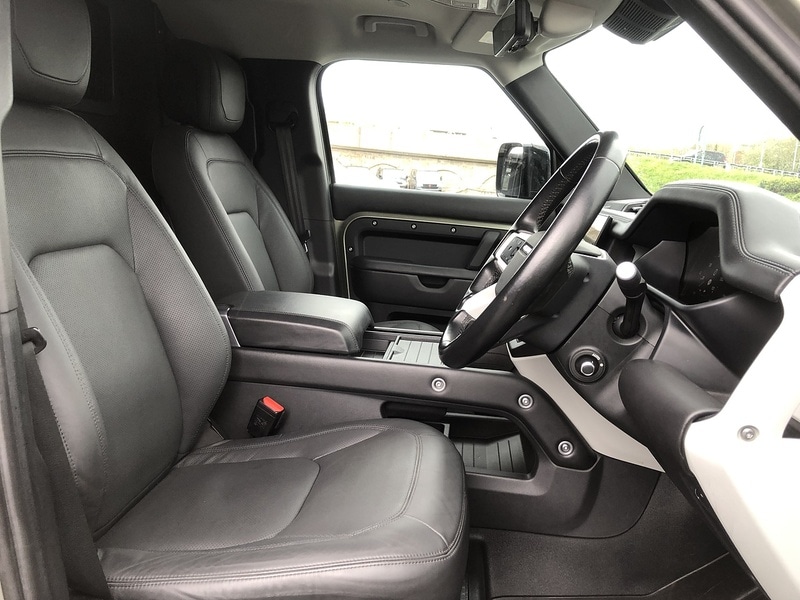 Used Land Rover Defender 2023 for sale - 78182225: Photo 17