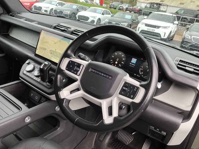 Used Land Rover Defender 2023 for sale - 78182225: Photo 24