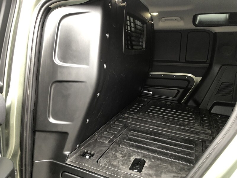 Used Land Rover Defender 2023 for sale - 78182225: Photo 31