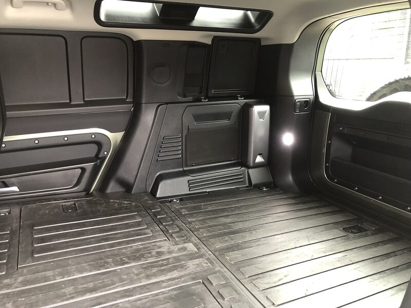 Used Land Rover Defender 2023 for sale - 78182225: Photo 32