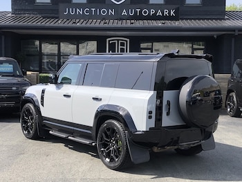 Used Land Rover Defender 2021 for sale - 78738881: Photo