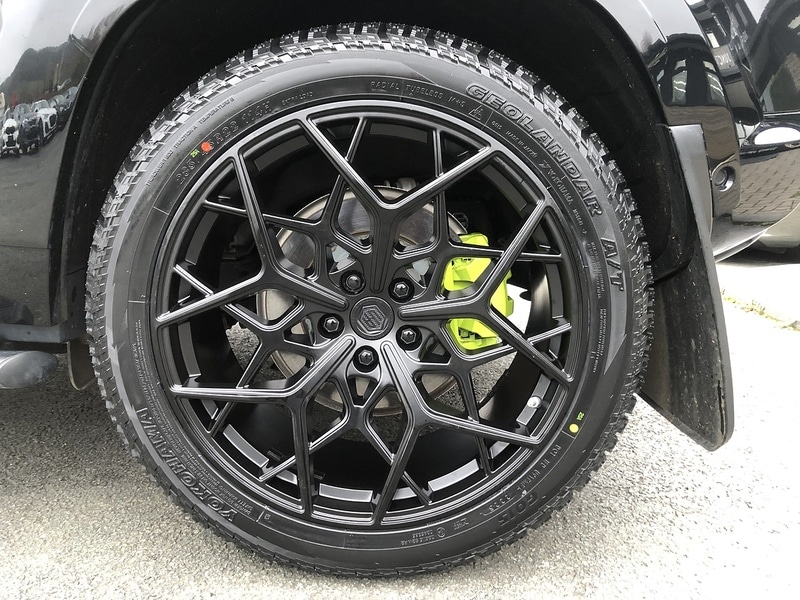 Used Land Rover Defender 110 for sale - 77365223: Photo 17