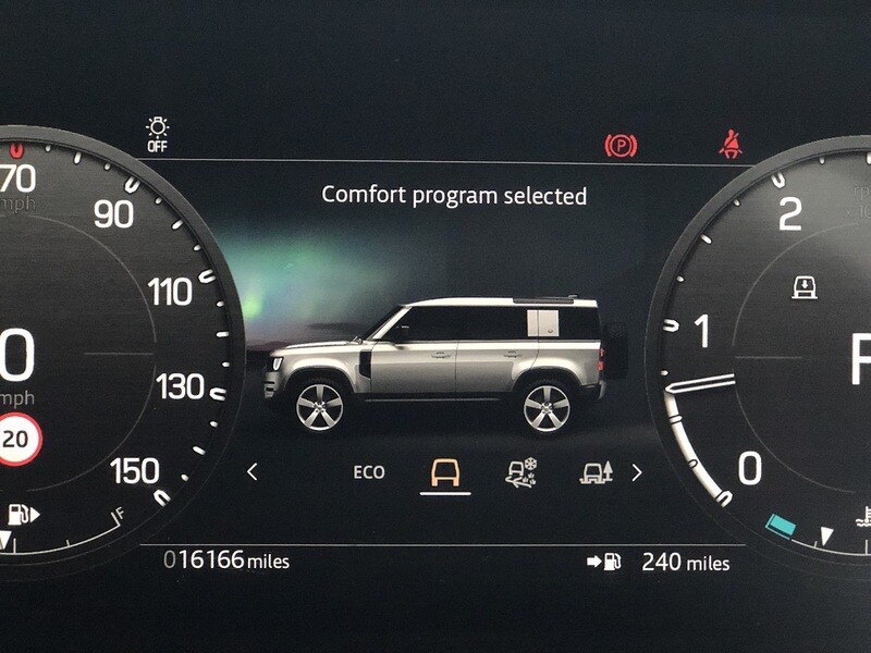 Used Land Rover Defender 110 for sale - 77365223: Photo 37