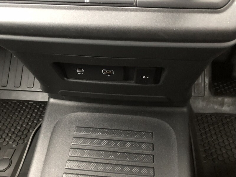 Used Land Rover Defender 110 for sale - 77365223: Photo 64