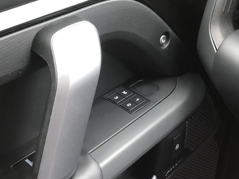 Used Land Rover Defender 110 for sale - 77365223: Photo 70