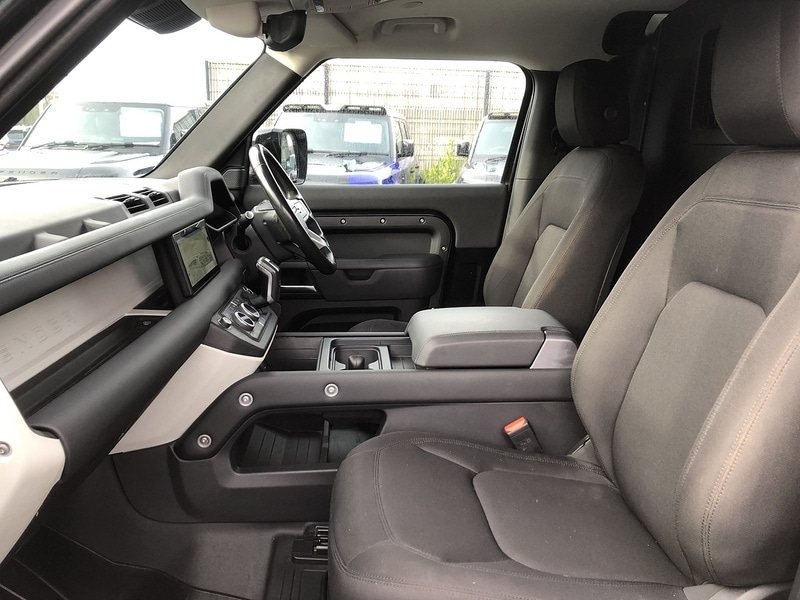 Used Land Rover Defender 90 2023 for sale - 77379212: Photo 24