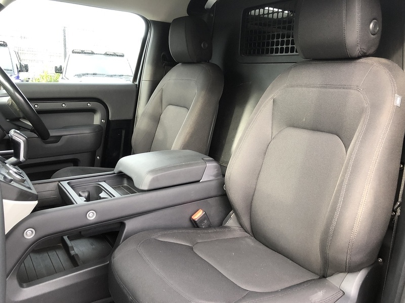 Used Land Rover Defender 90 2023 for sale - 77379212: Photo 25