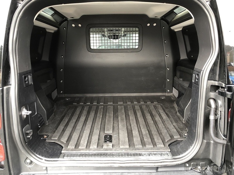 Used Land Rover Defender 90 2023 for sale - 77379212: Photo 64