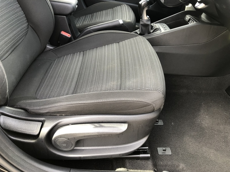 Used Kia Stonic 2019 for sale - 77370204: Photo 17