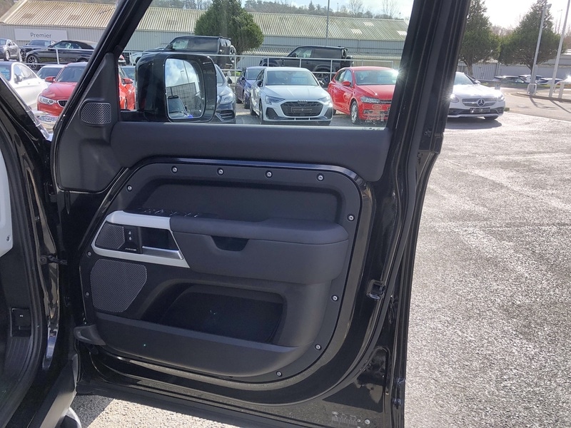 Used Land Rover Defender 2024 for sale - 77836558: Photo 67