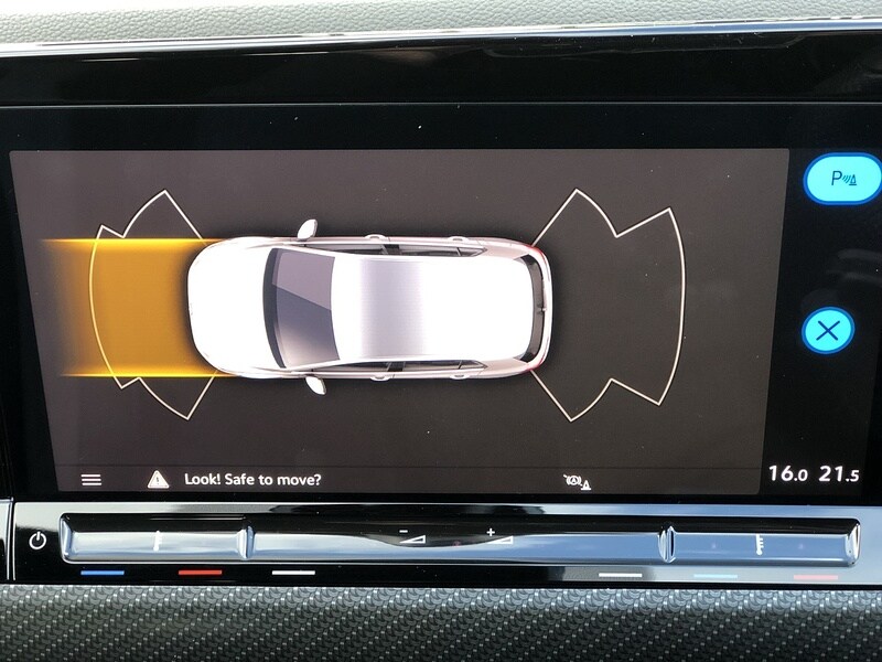 Used Volkswagen Golf 2022 for sale - 77365217: Photo 42