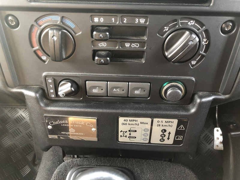 Used Land Rover Defender 2016 for sale - 77953468: Photo 42