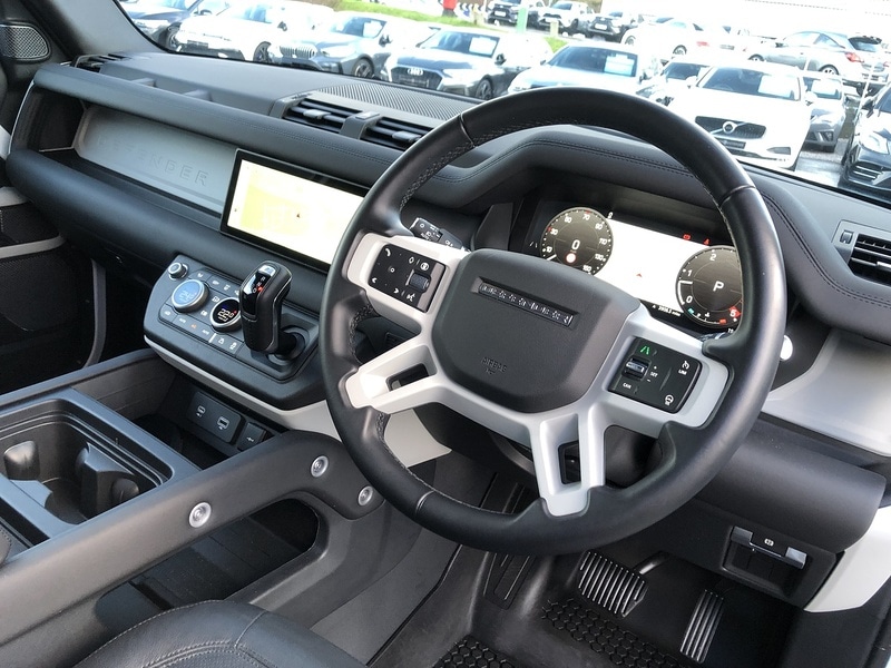 Used Land Rover Defender 2024 for sale - 77365250: Photo 22