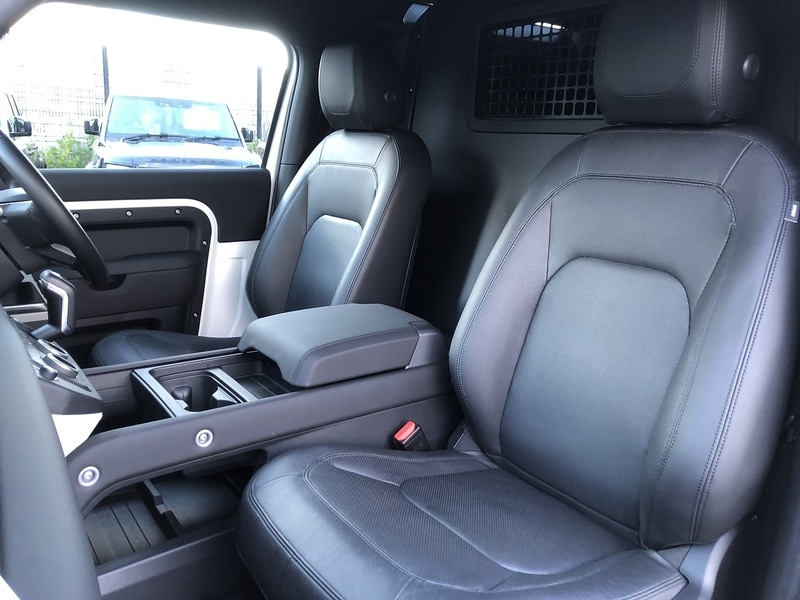 Used Land Rover Defender 2024 for sale - 77365250: Photo 26