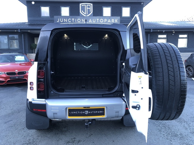 Used Land Rover Defender 2024 for sale - 77365250: Photo 65