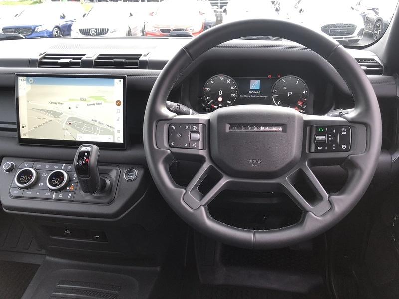 Used Land Rover Defender 90 2025 for sale - 77781074: Photo 24