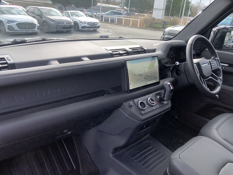Used Land Rover Defender 90 2025 for sale - 77781074: Photo 25