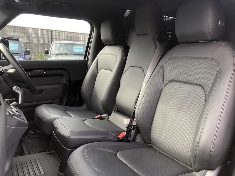 Used Land Rover Defender 90 2025 for sale - 77781074: Photo 27