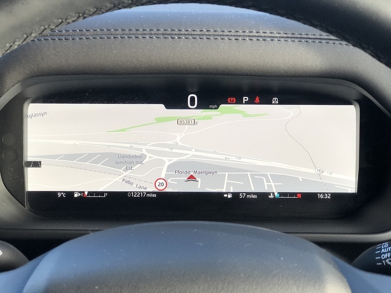 Used Land Rover Defender 90 2025 for sale - 77781074: Photo 31