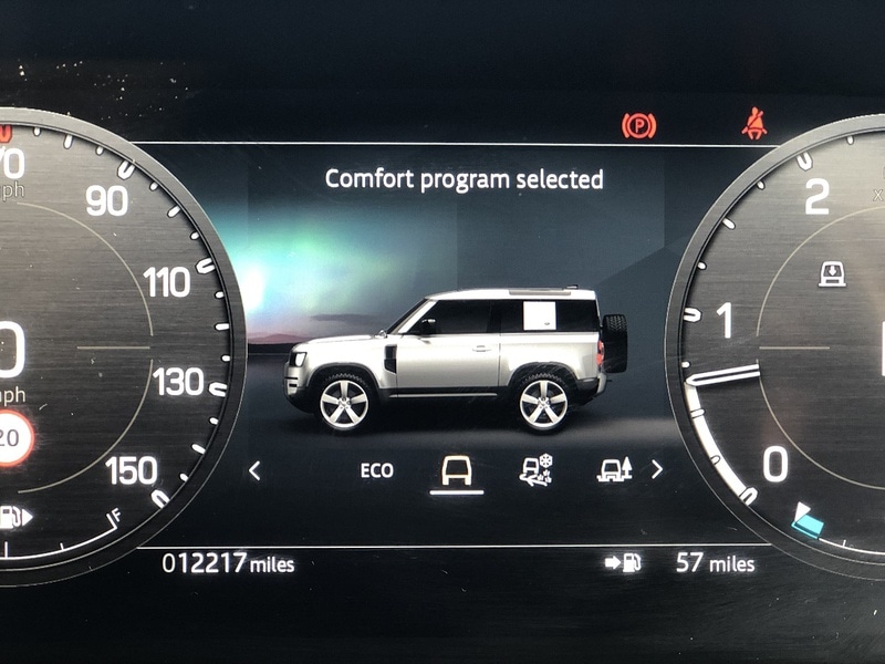 Used Land Rover Defender 90 2025 for sale - 77781074: Photo 36