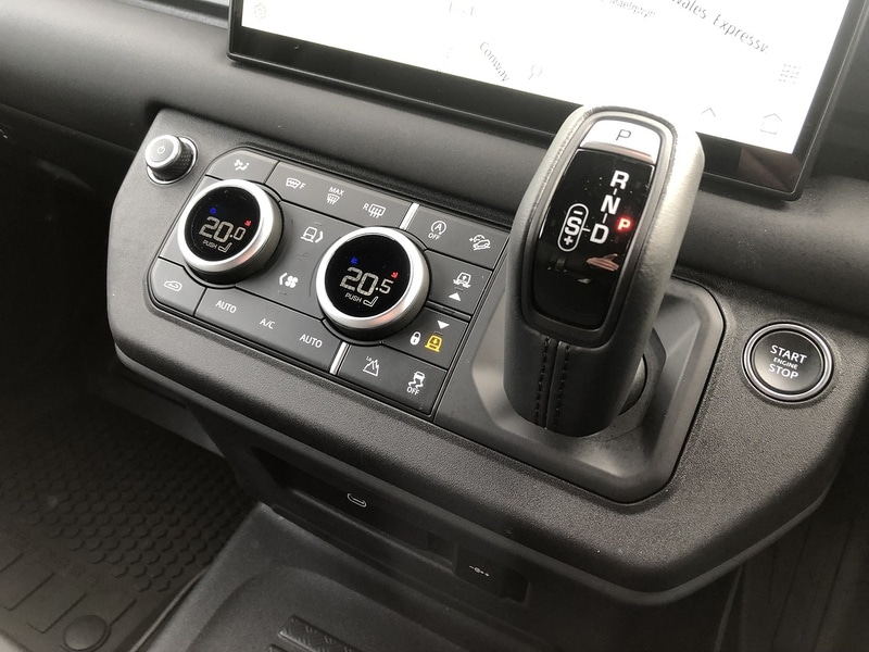 Used Land Rover Defender 90 2025 for sale - 77781074: Photo 42