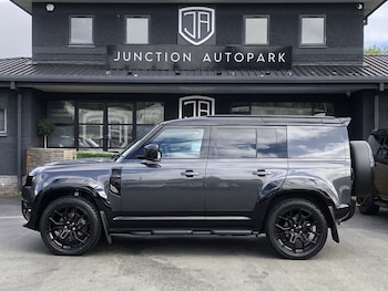 Used Land Rover Defender 2024 for sale - 78776837: Photo