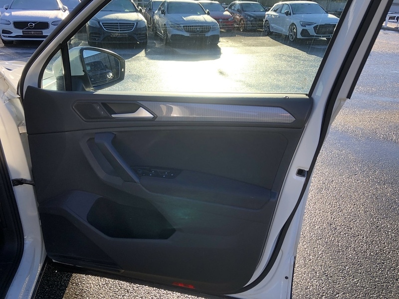 Used Volkswagen Tiguan 2023 for sale - 77365236: Photo 58