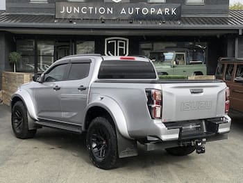 Used Isuzu D-Max 2023 for sale - 79844925: Photo