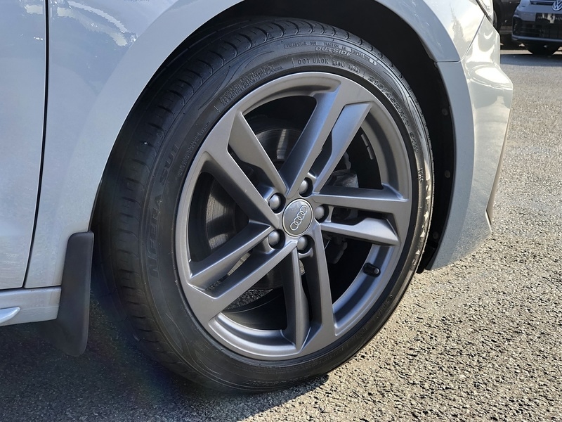 Used Audi A1 for sale - 77365326: Photo 11