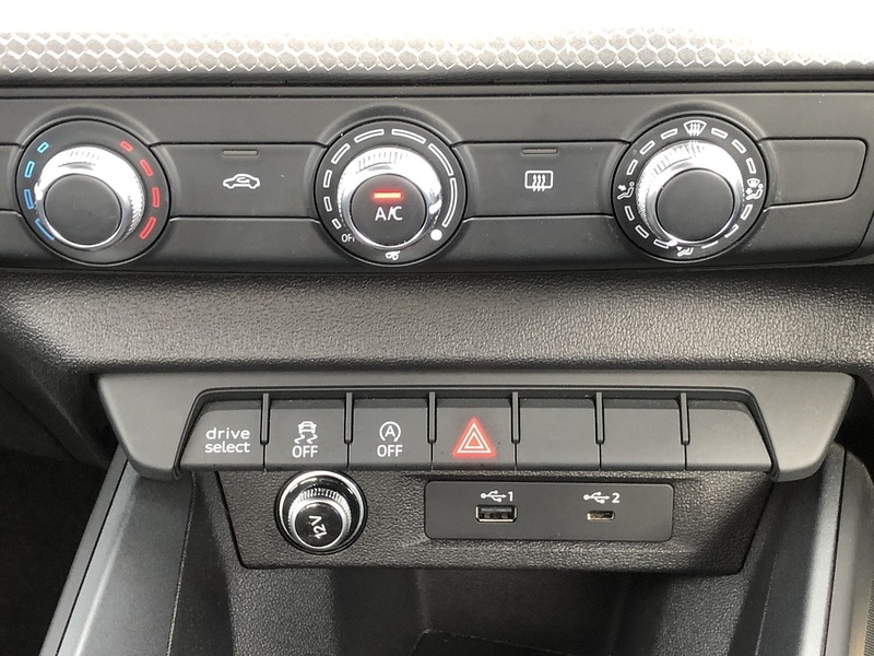 Used Audi A1 for sale - 77365326: Photo 49