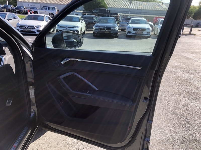 Used Audi Q3 2023 for sale - 77365327: Photo 60