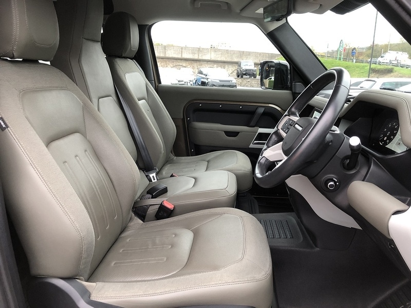 Used Land Rover Defender 90 2021 for sale - 77517505: Photo 18