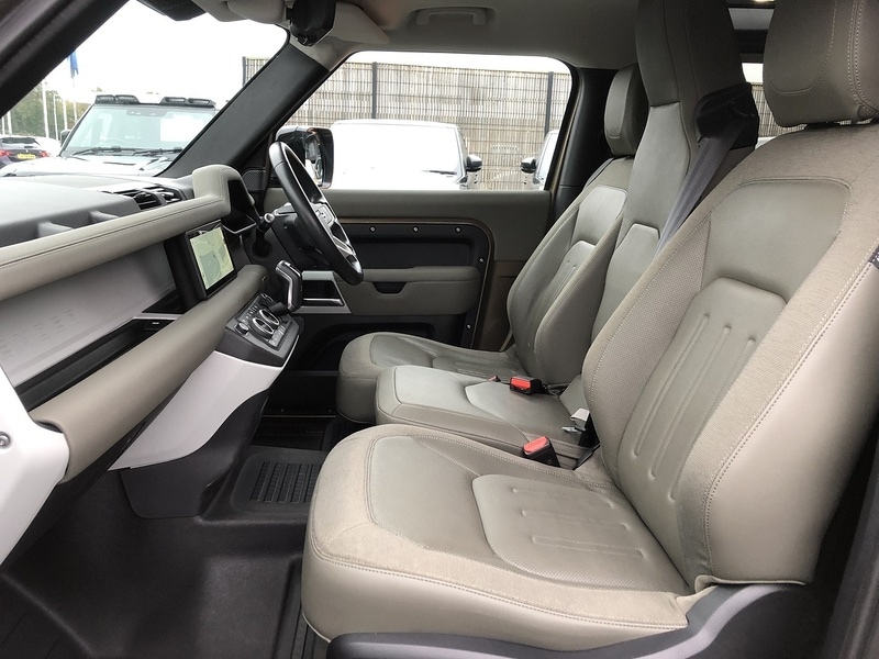 Used Land Rover Defender 90 2021 for sale - 77517505: Photo 27