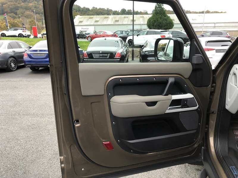 Used Land Rover Defender 90 2021 for sale - 77517505: Photo 63