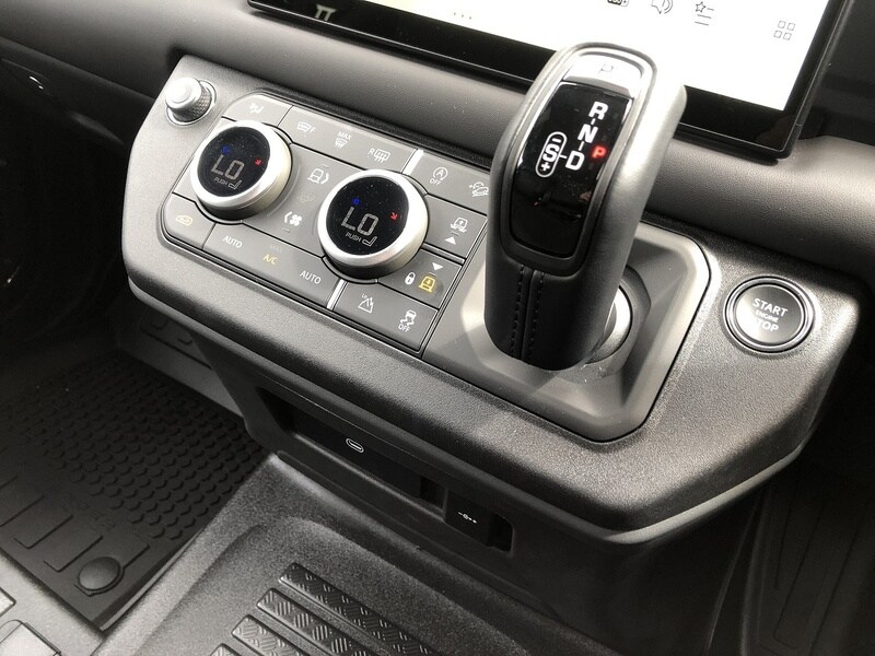 Used Land Rover Defender 2025 for sale - 77365289: Photo 39