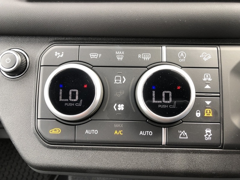 Used Land Rover Defender 2025 for sale - 77365289: Photo 57