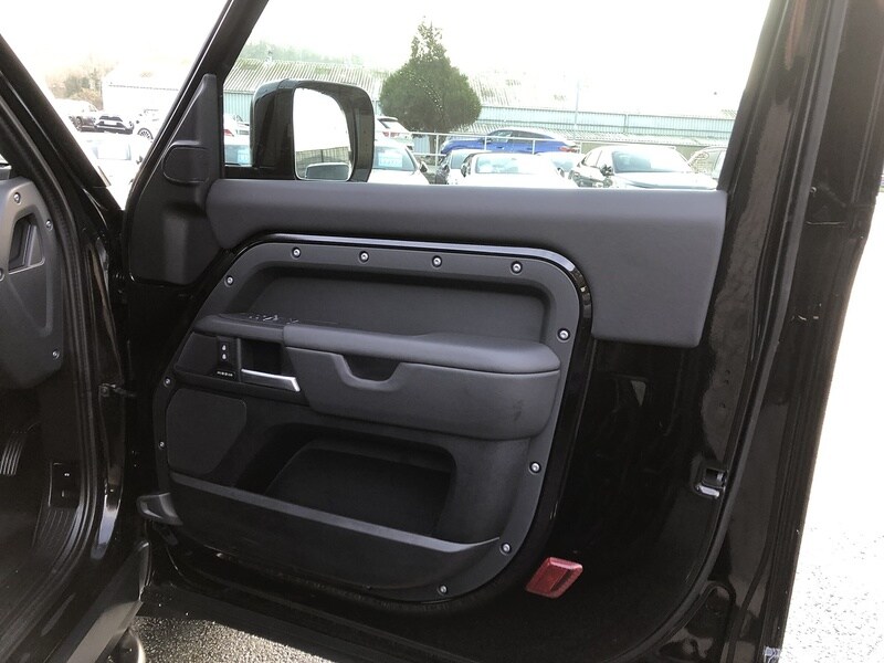 Used Land Rover Defender 2025 for sale - 77365289: Photo 62