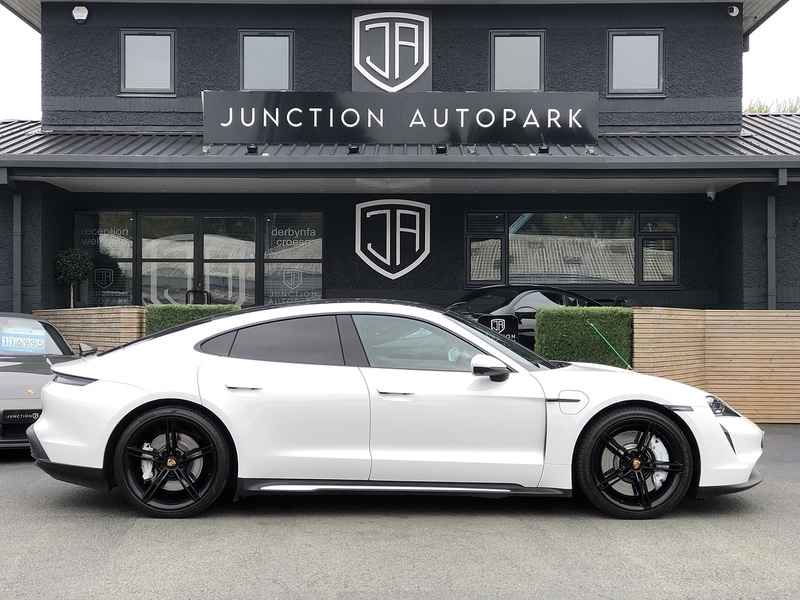 Used Porsche Taycan 2023 for sale - 77365272: Photo 5