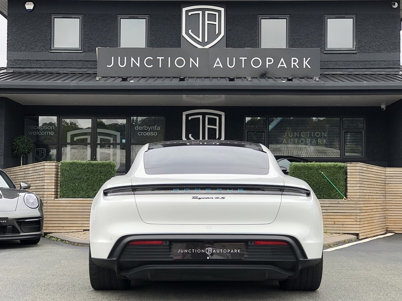 Used Porsche Taycan 2023 for sale - 77365272: Photo 7