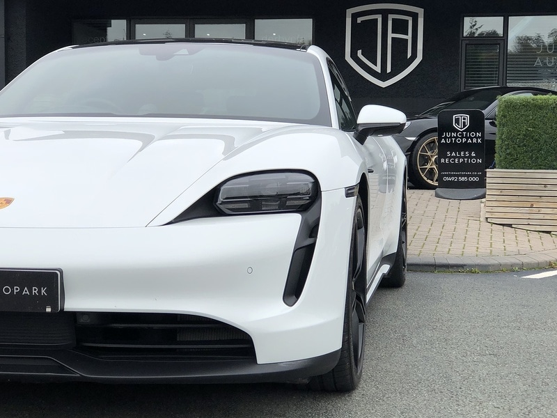 Used Porsche Taycan 2023 for sale - 77365272: Photo 75