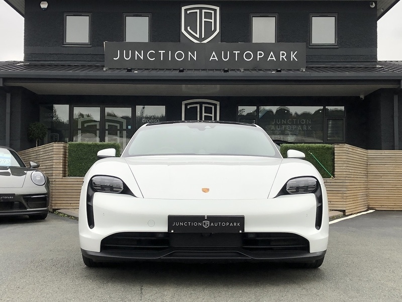 Used Porsche Taycan 2023 for sale - 77365272: Photo 9