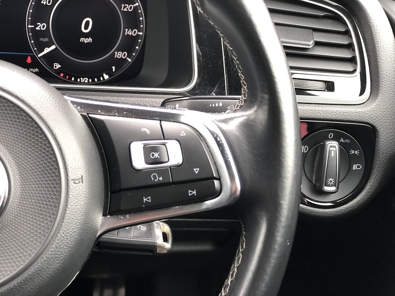 Used Volkswagen Golf 2018 for sale - 78083696: Photo 33